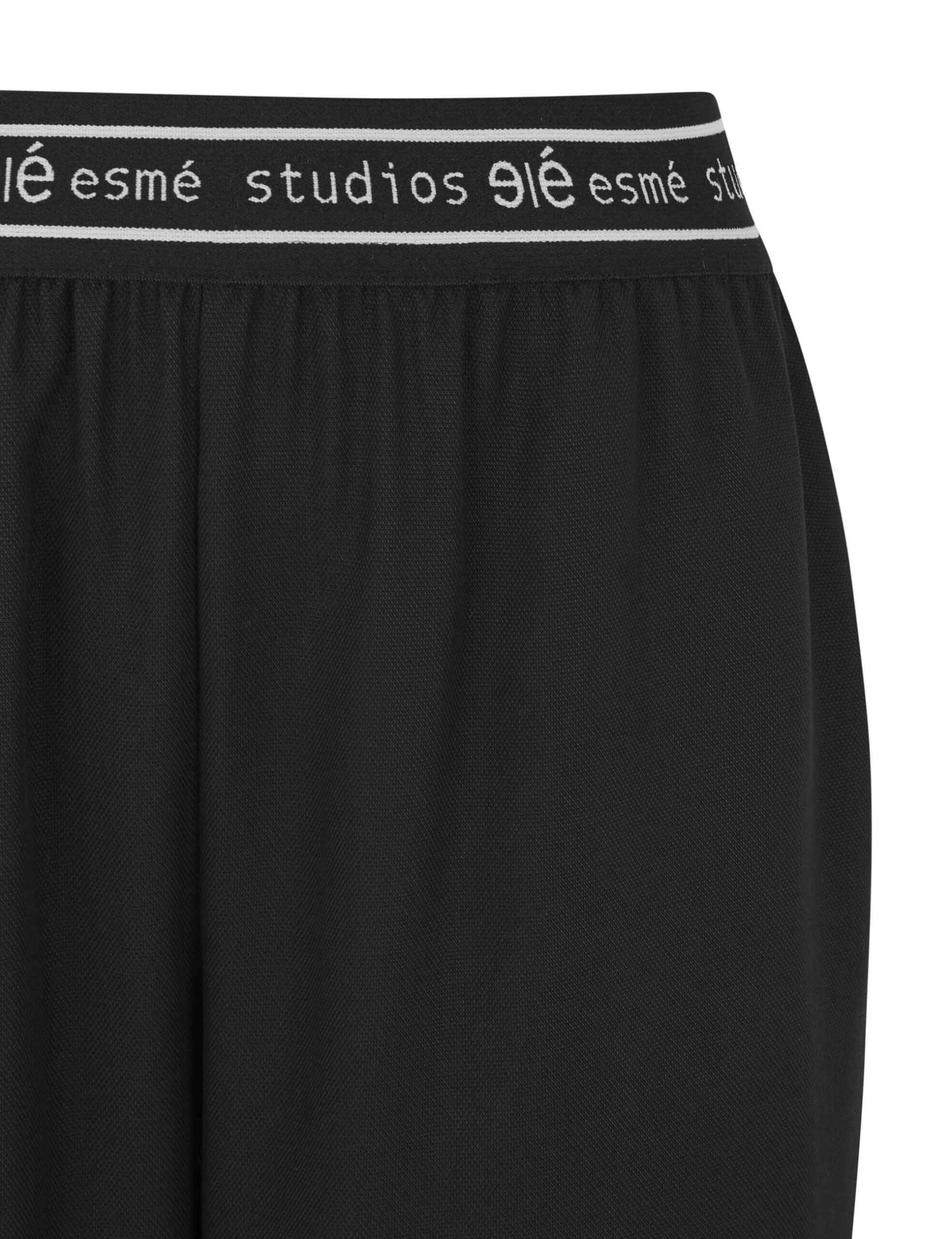 ES123-724 - 001 Black - Extra 2 (1)