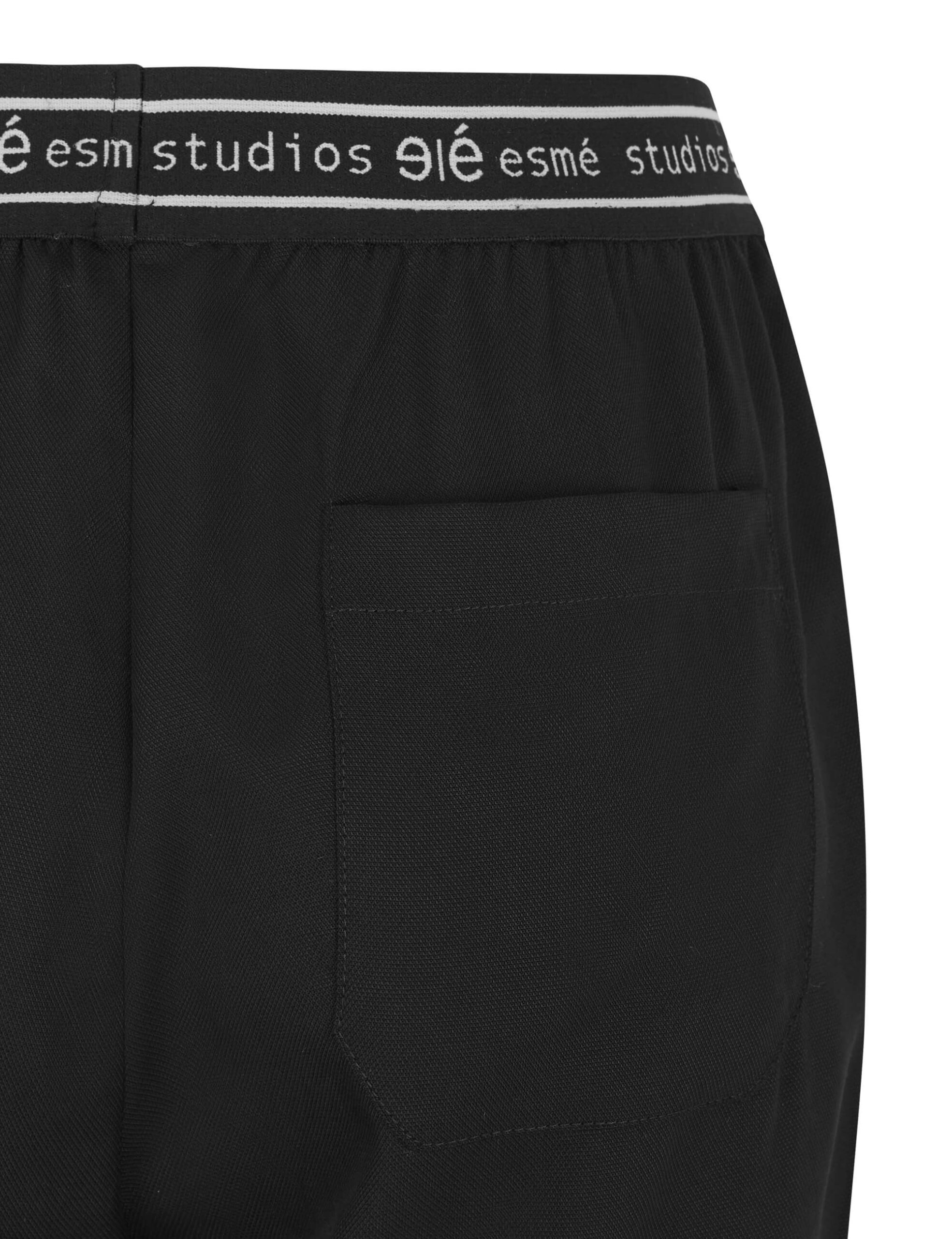 ES123-724 - 001 Black - Extra 3 (1)
